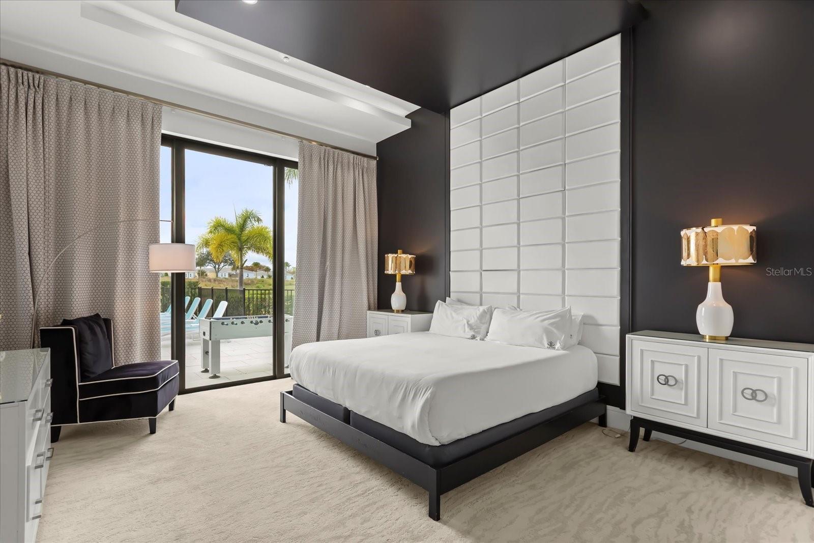 O6368817 Property Photo