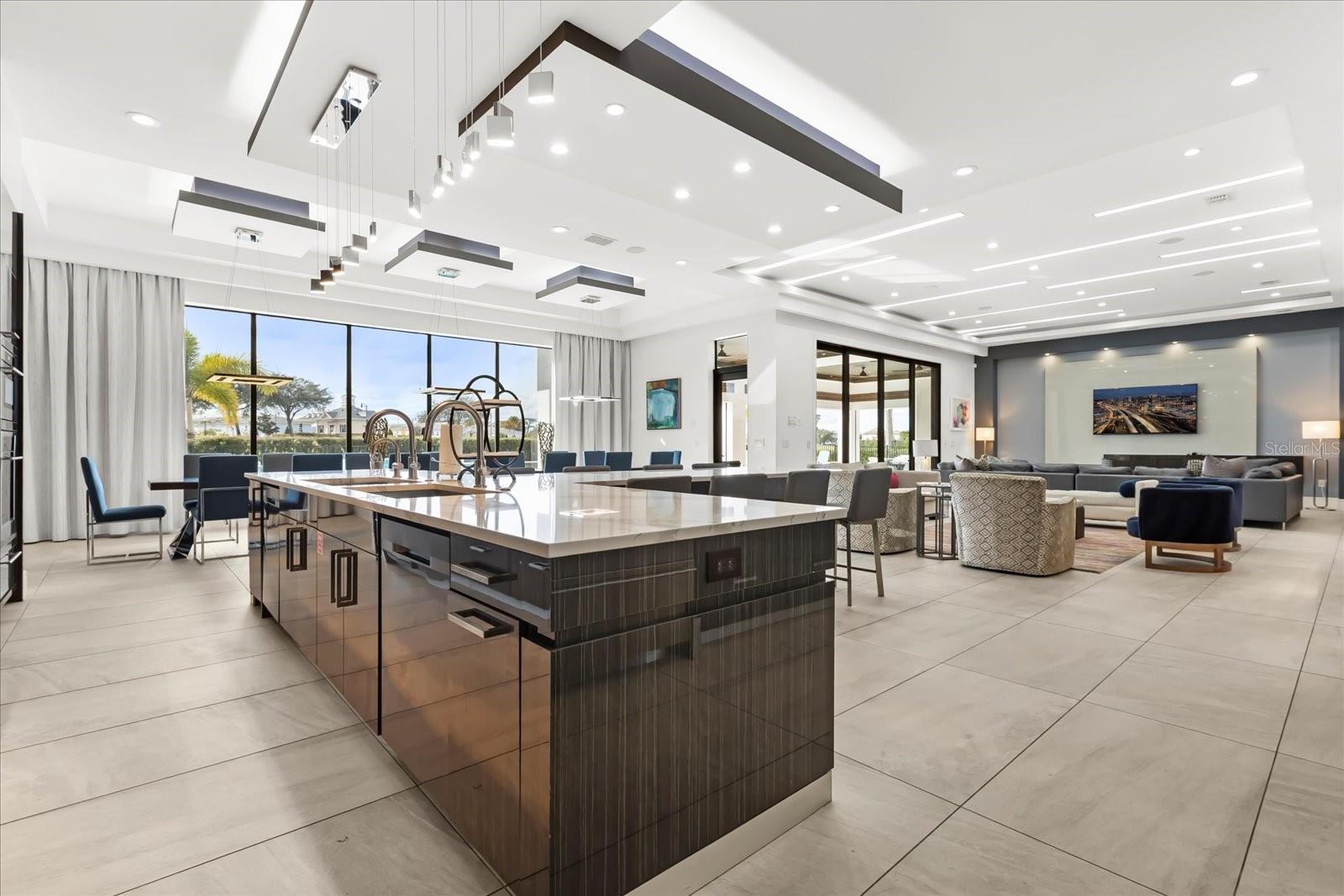 O6368817 Property Photo