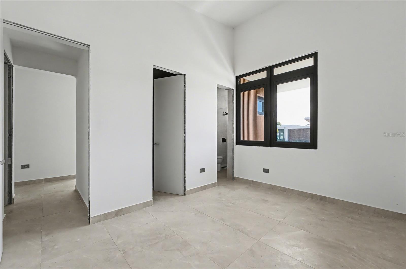 PR9118148 Property Photo