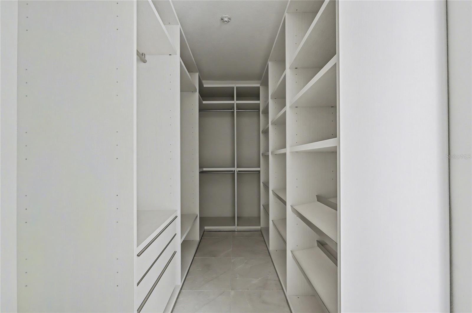 PR9118148 Property Photo