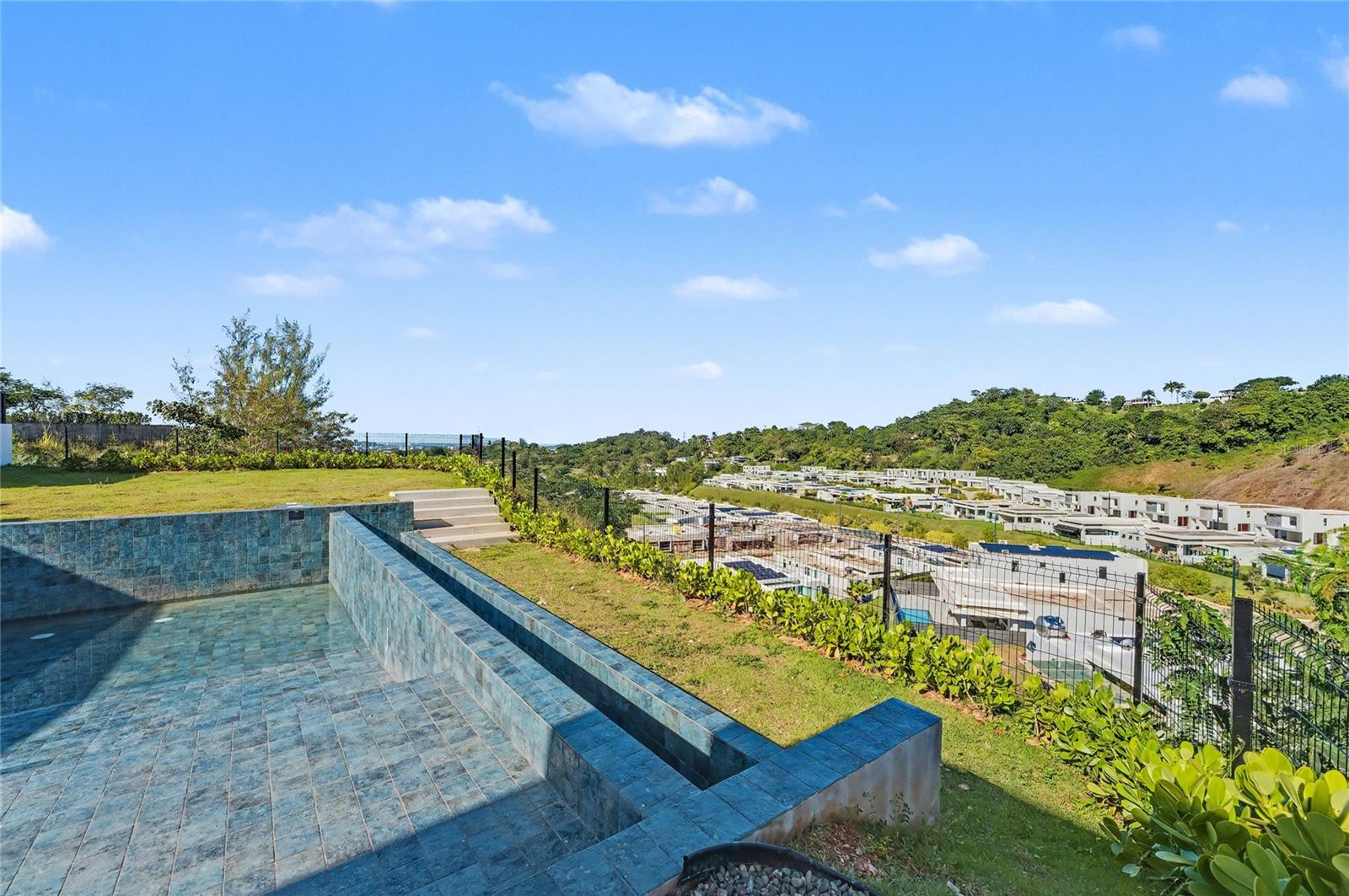 PR9118148 Property Photo