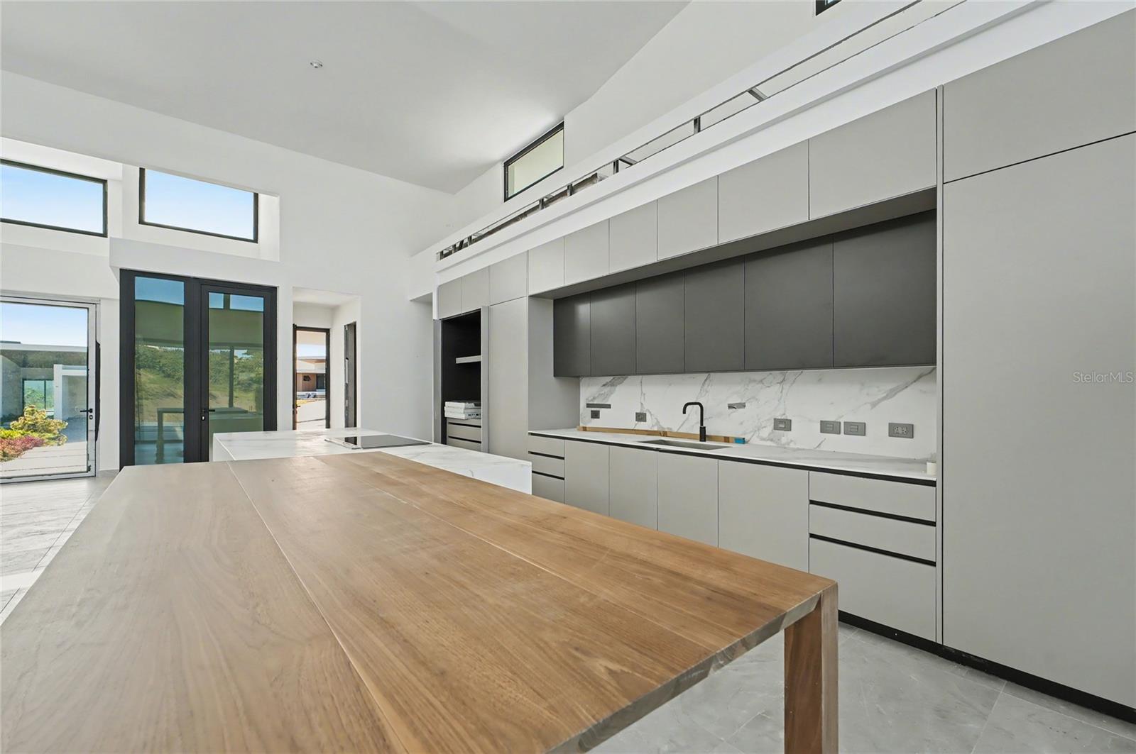 PR9118148 Property Photo