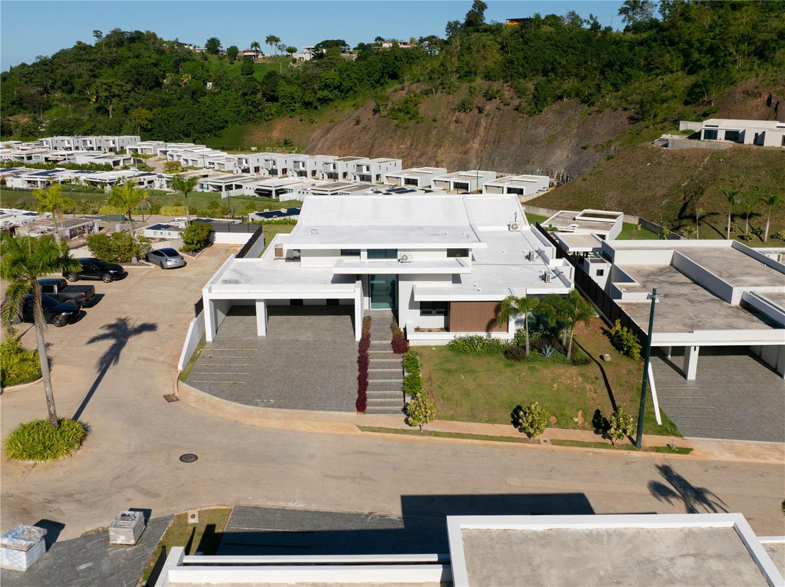 PR9118148 Property Photo