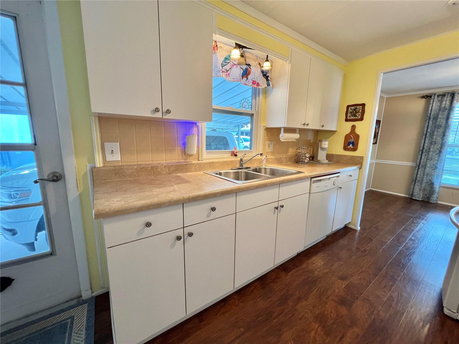 G5105815 Property Photo