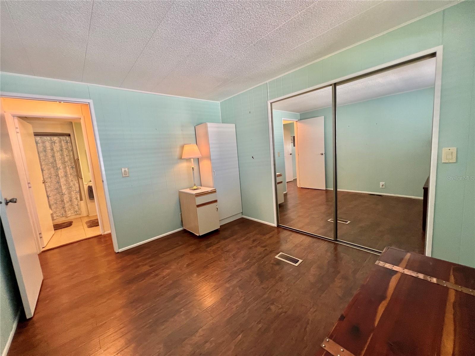 G5105815 Property Photo