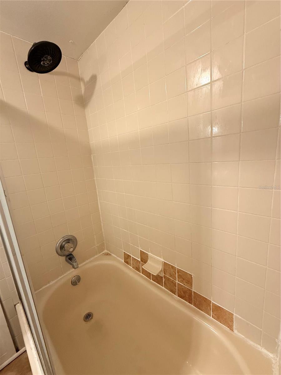 OM715484 Property Photo