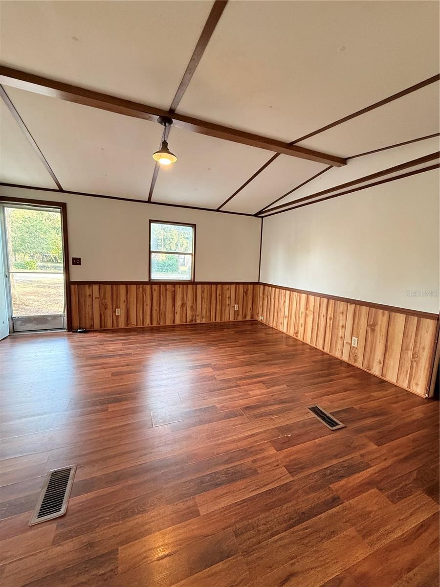 OM715484 Property Photo