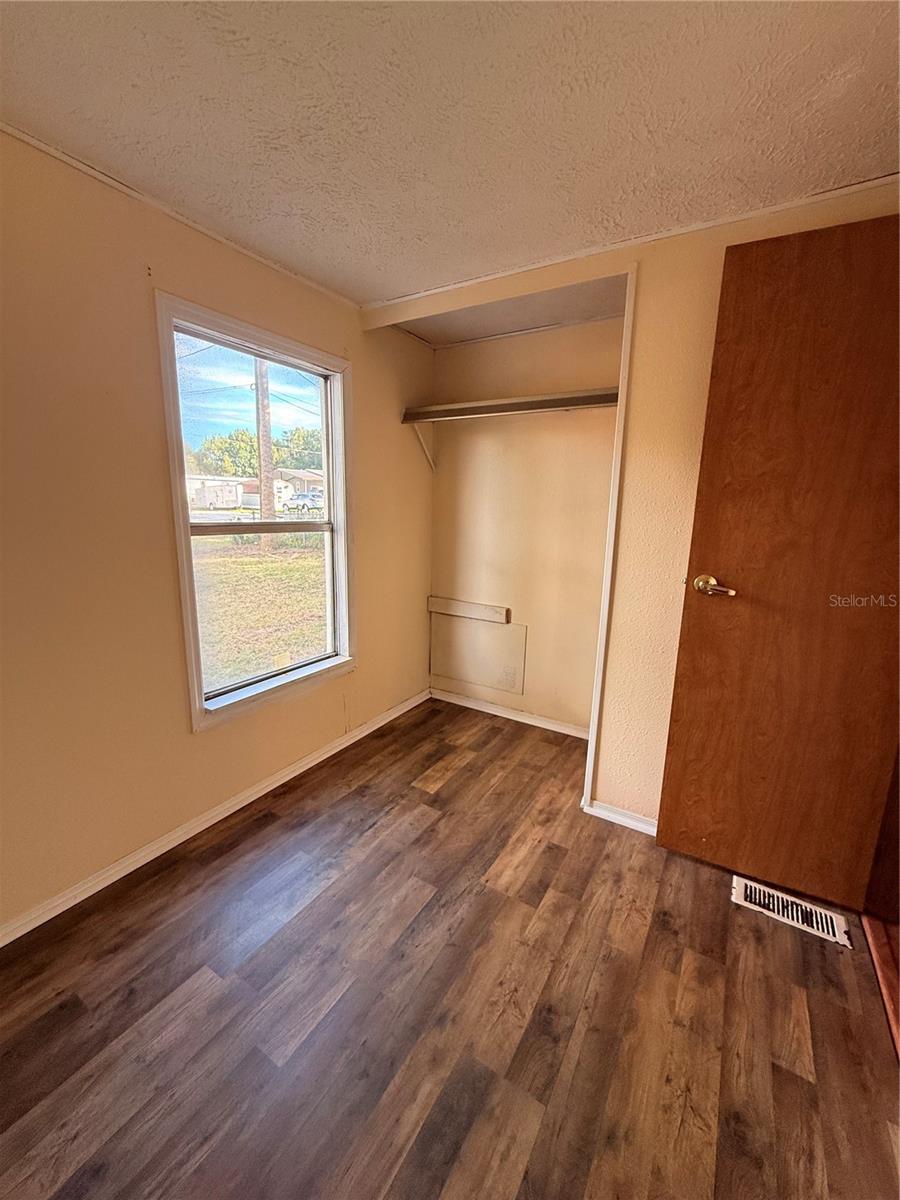 OM715484 Property Photo