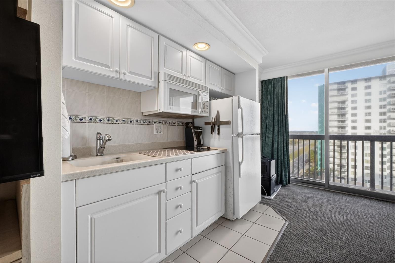 V4946406 Property Photo