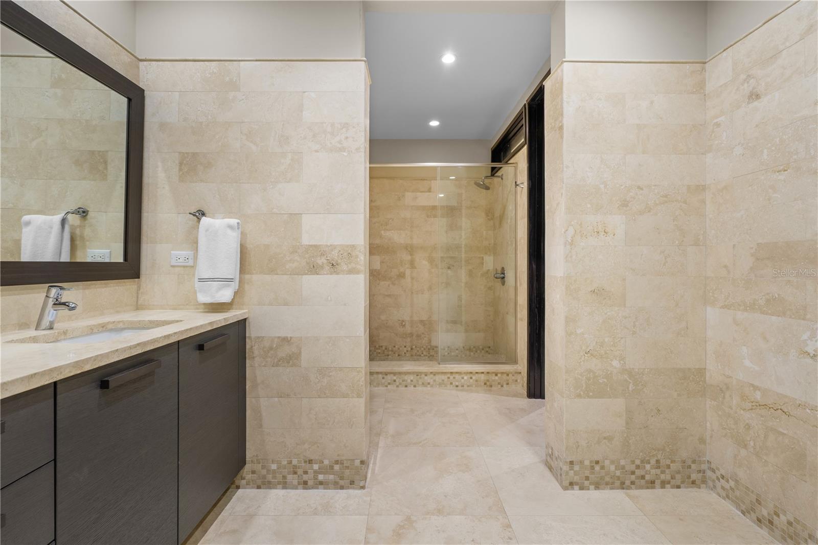 PR9118152 Property Photo