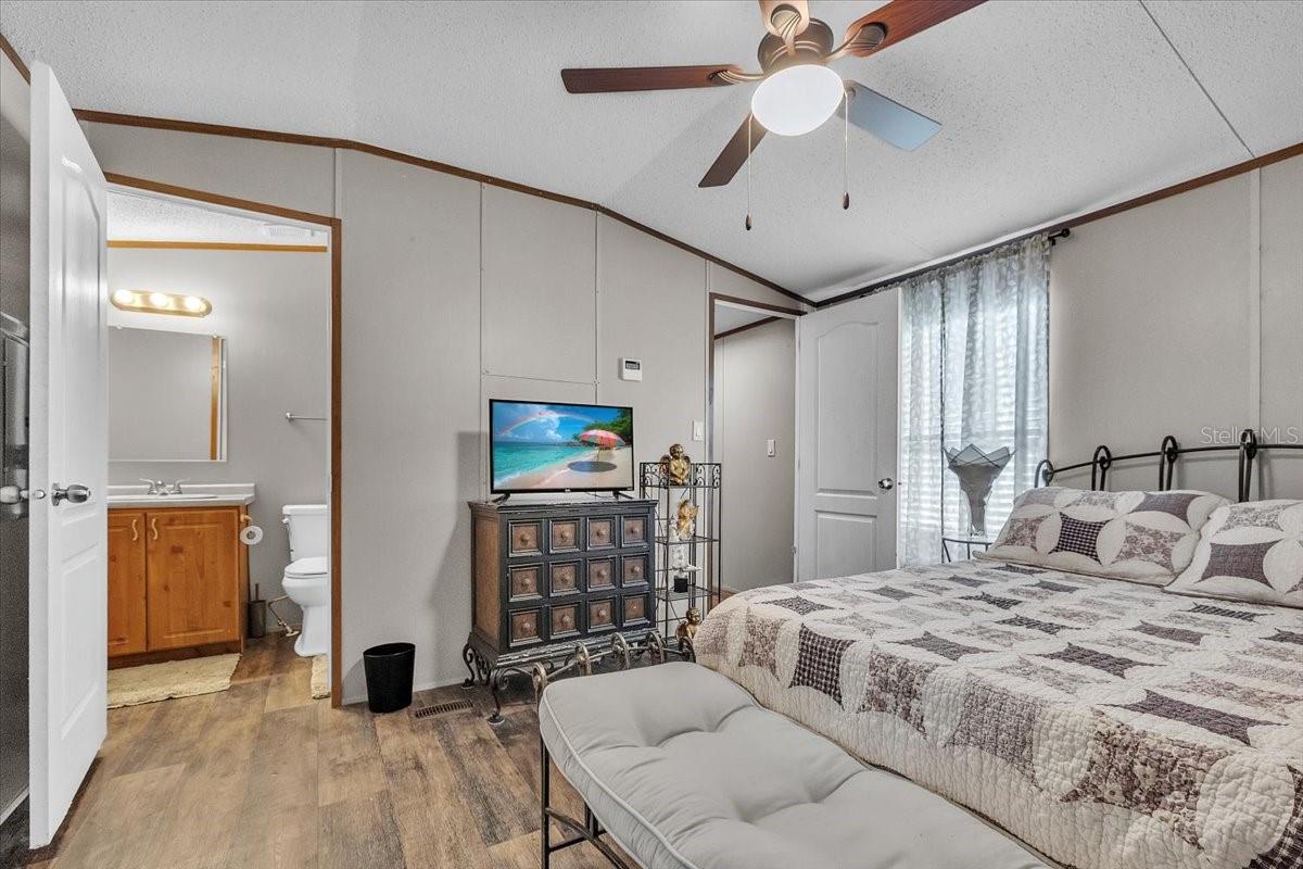 C7519297 Property Photo