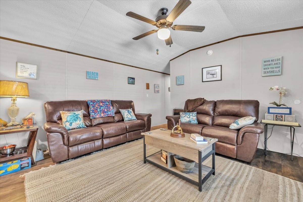 C7519297 Property Photo