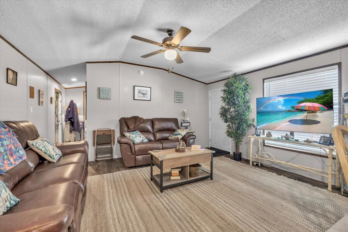 C7519297 Property Photo