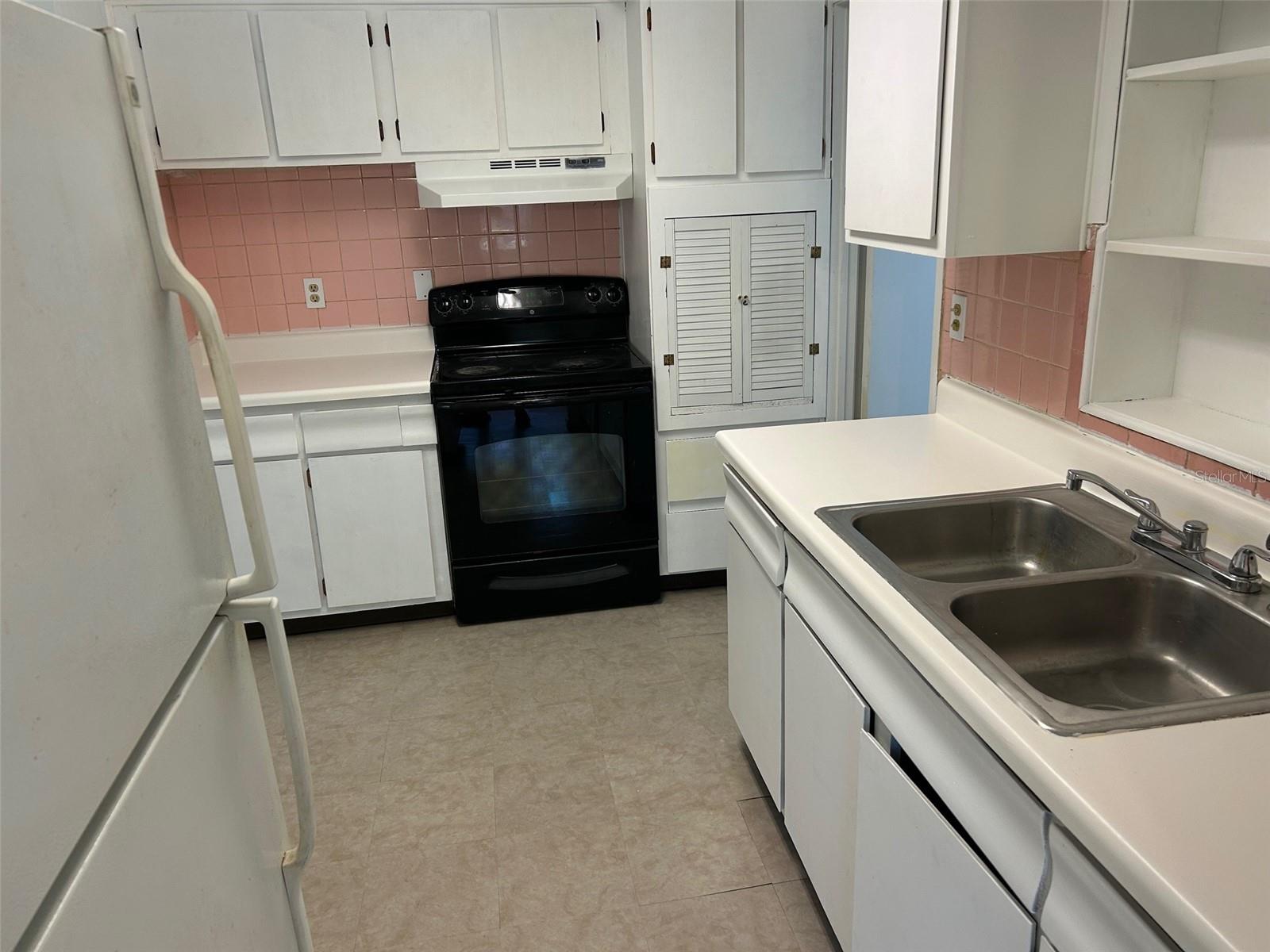 7001 32ND AVE S, TAMPA, FL, 33619