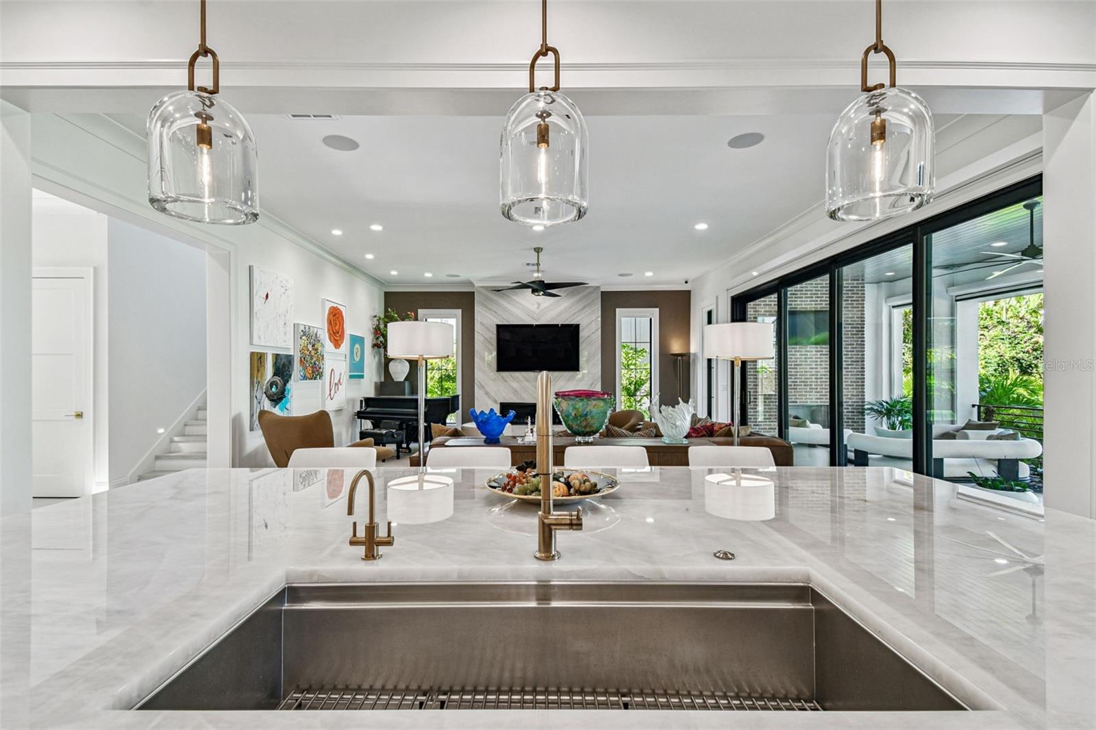 TB8458302 Property Photo