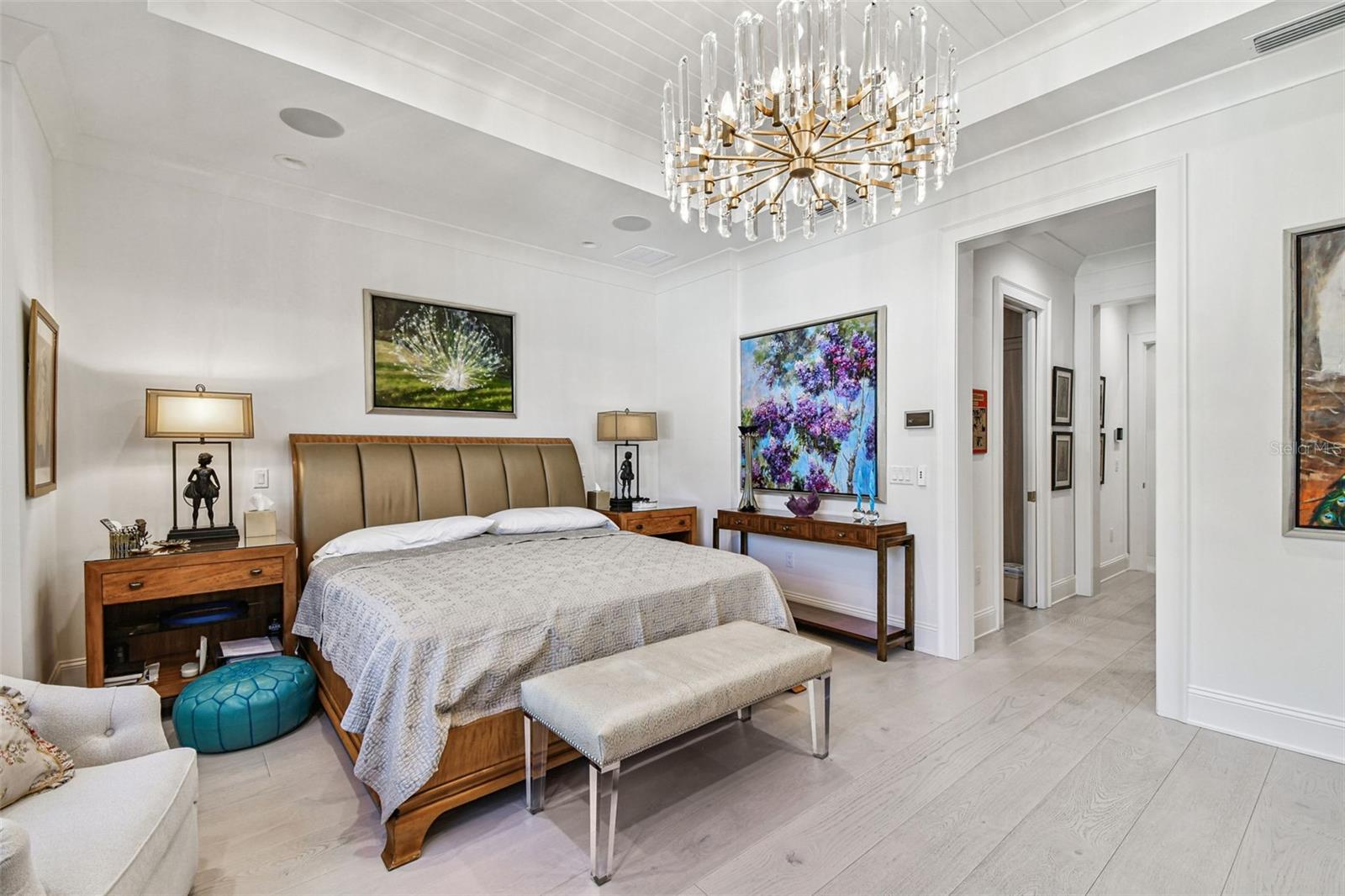 TB8458302 Property Photo