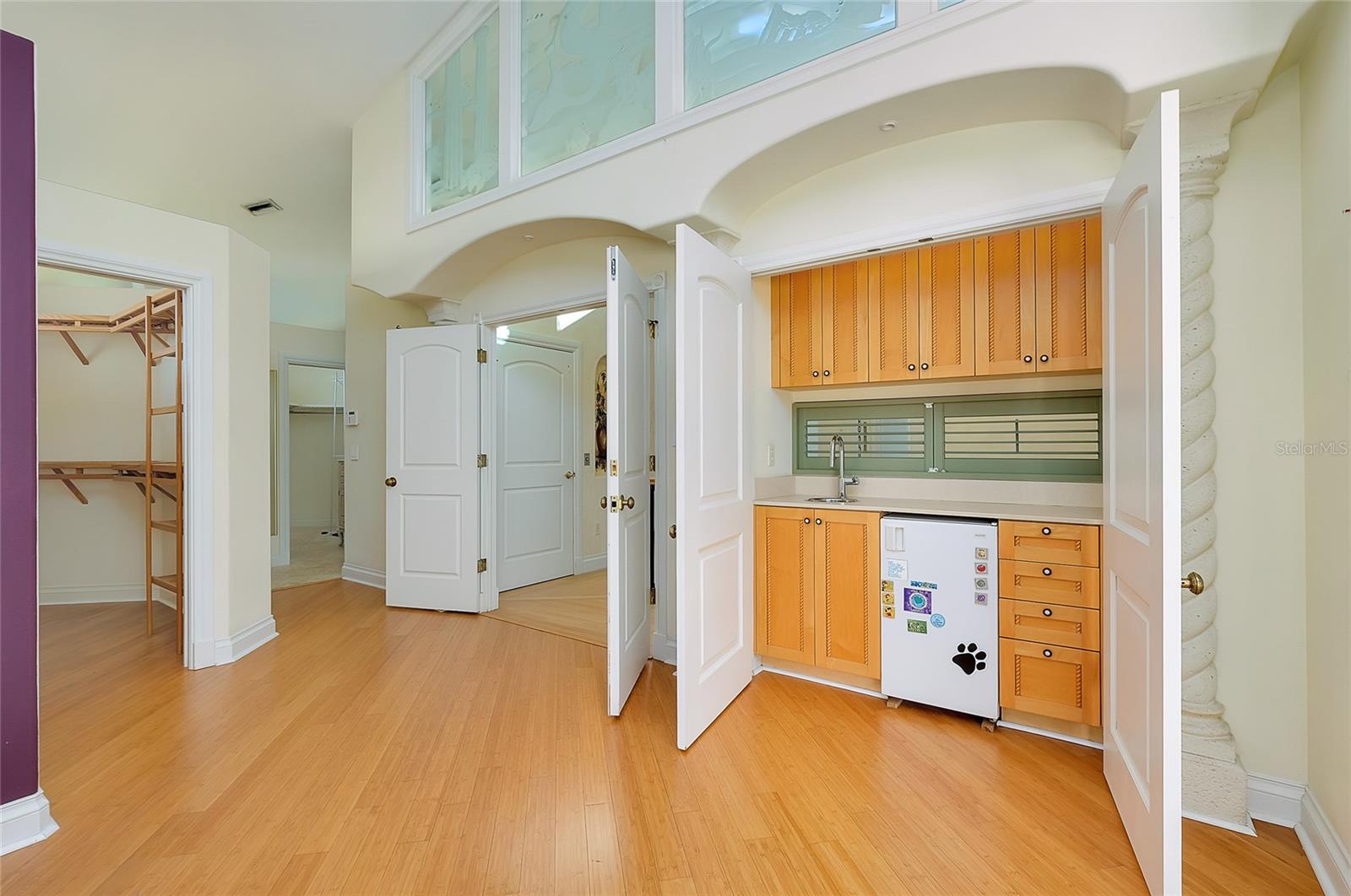 N6142028 Property Photo