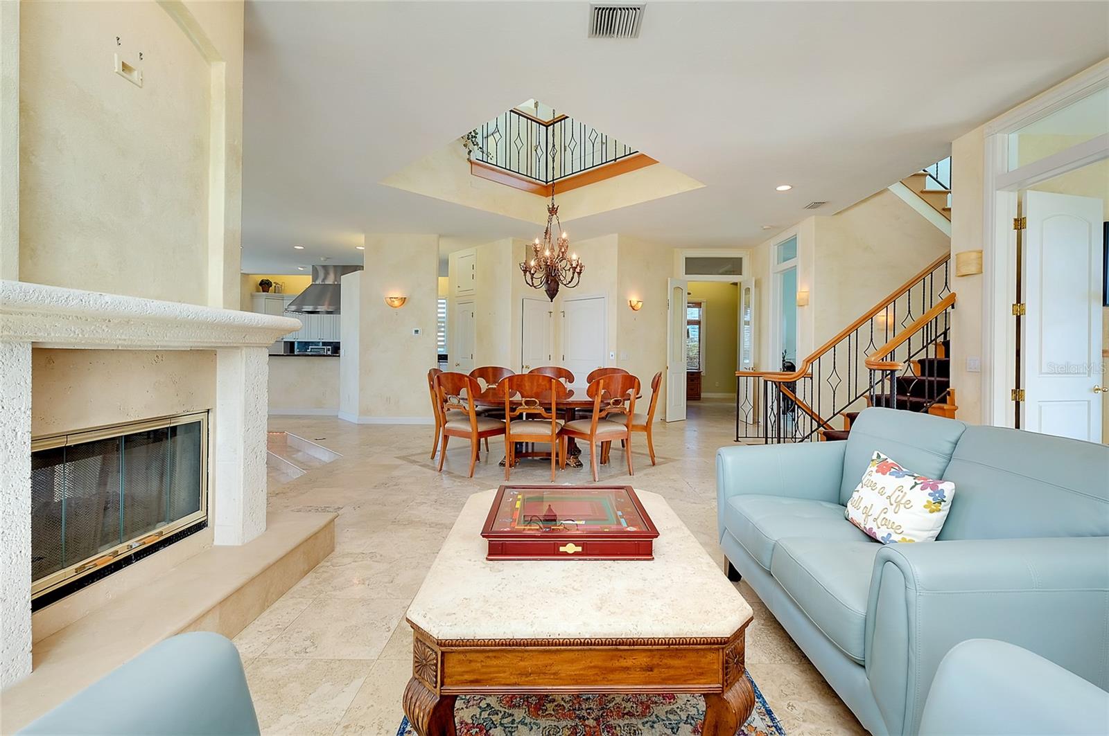 N6142028 Property Photo