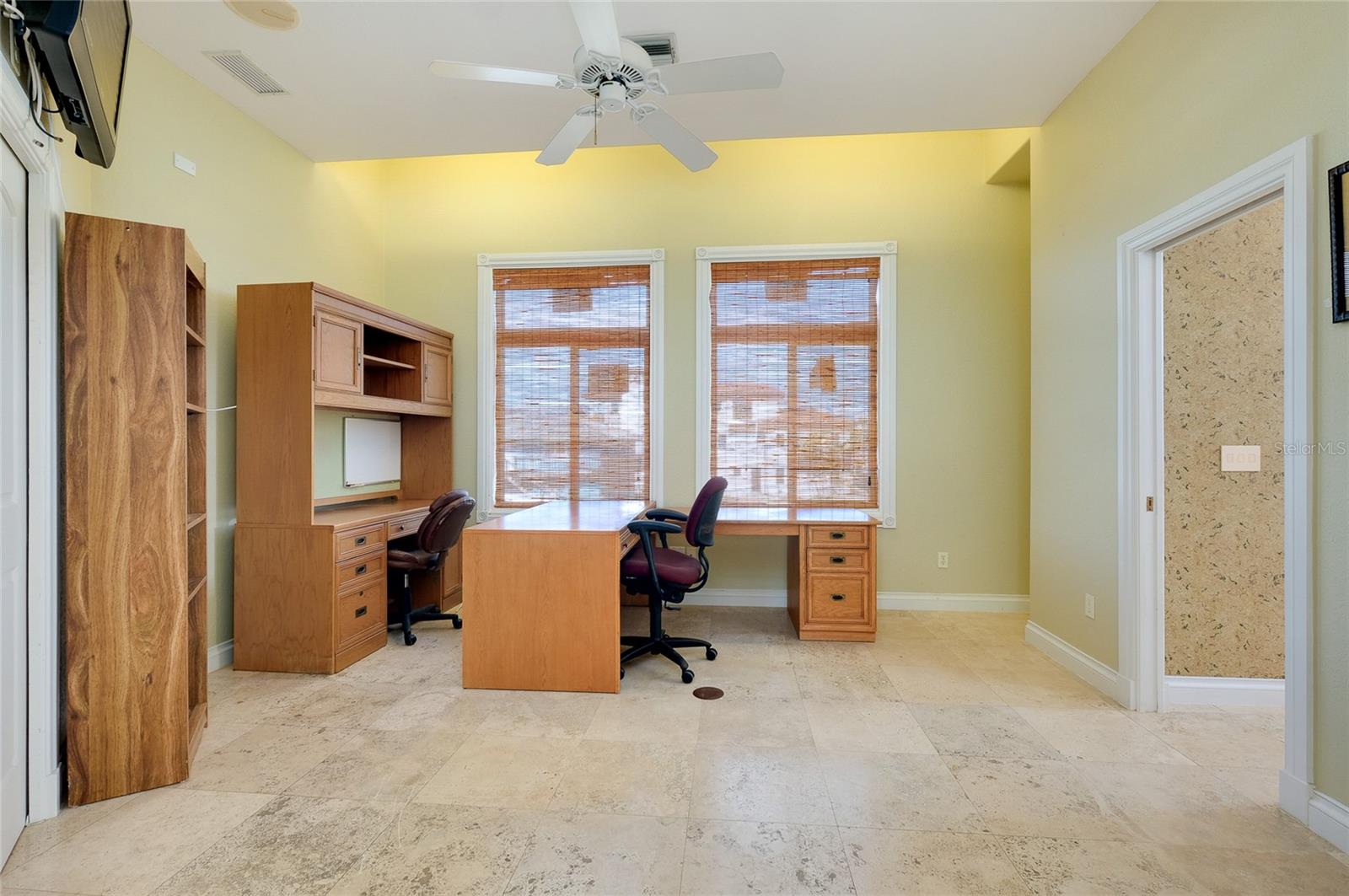 N6142028 Property Photo