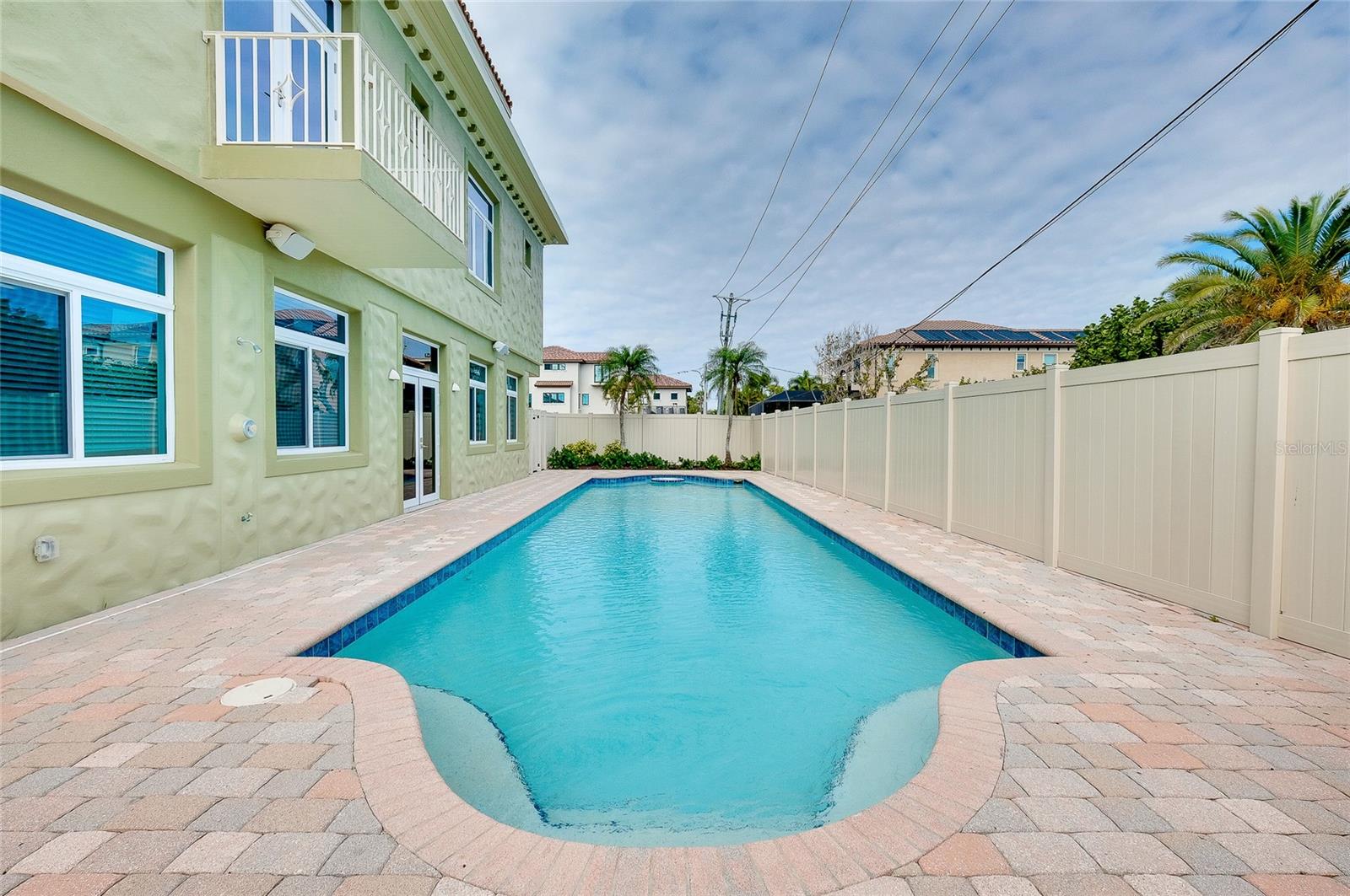 N6142028 Property Photo