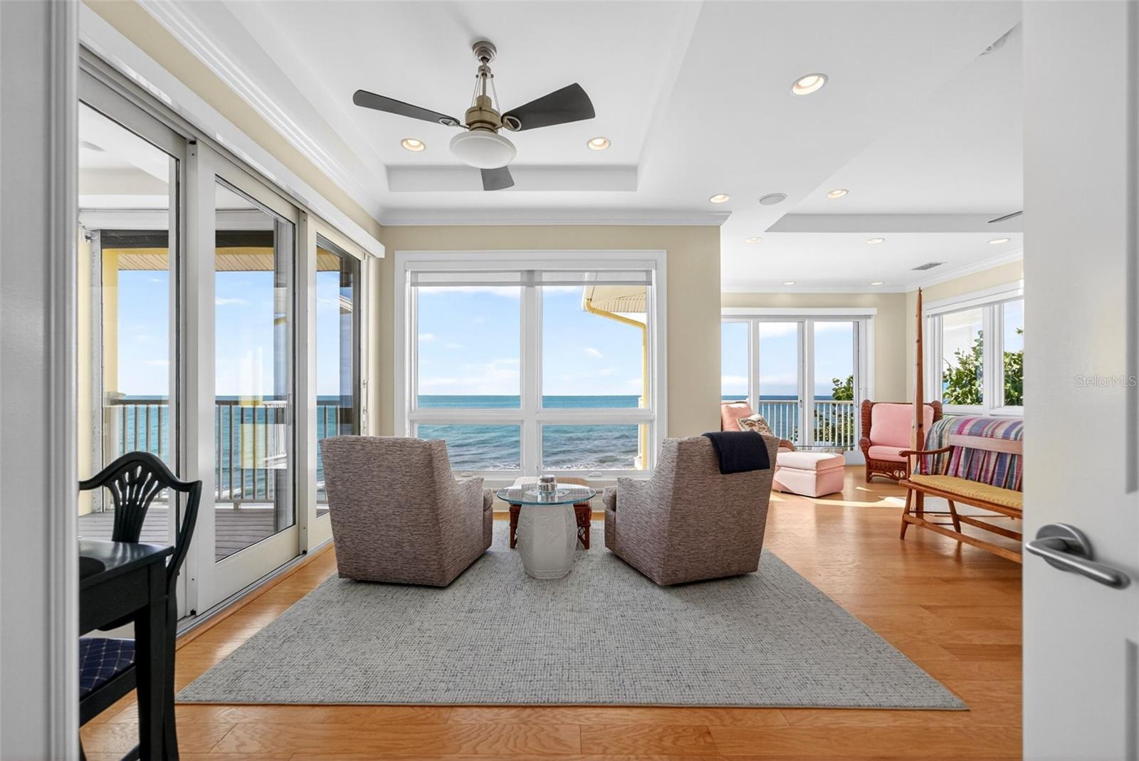 A4676052 Property Photo