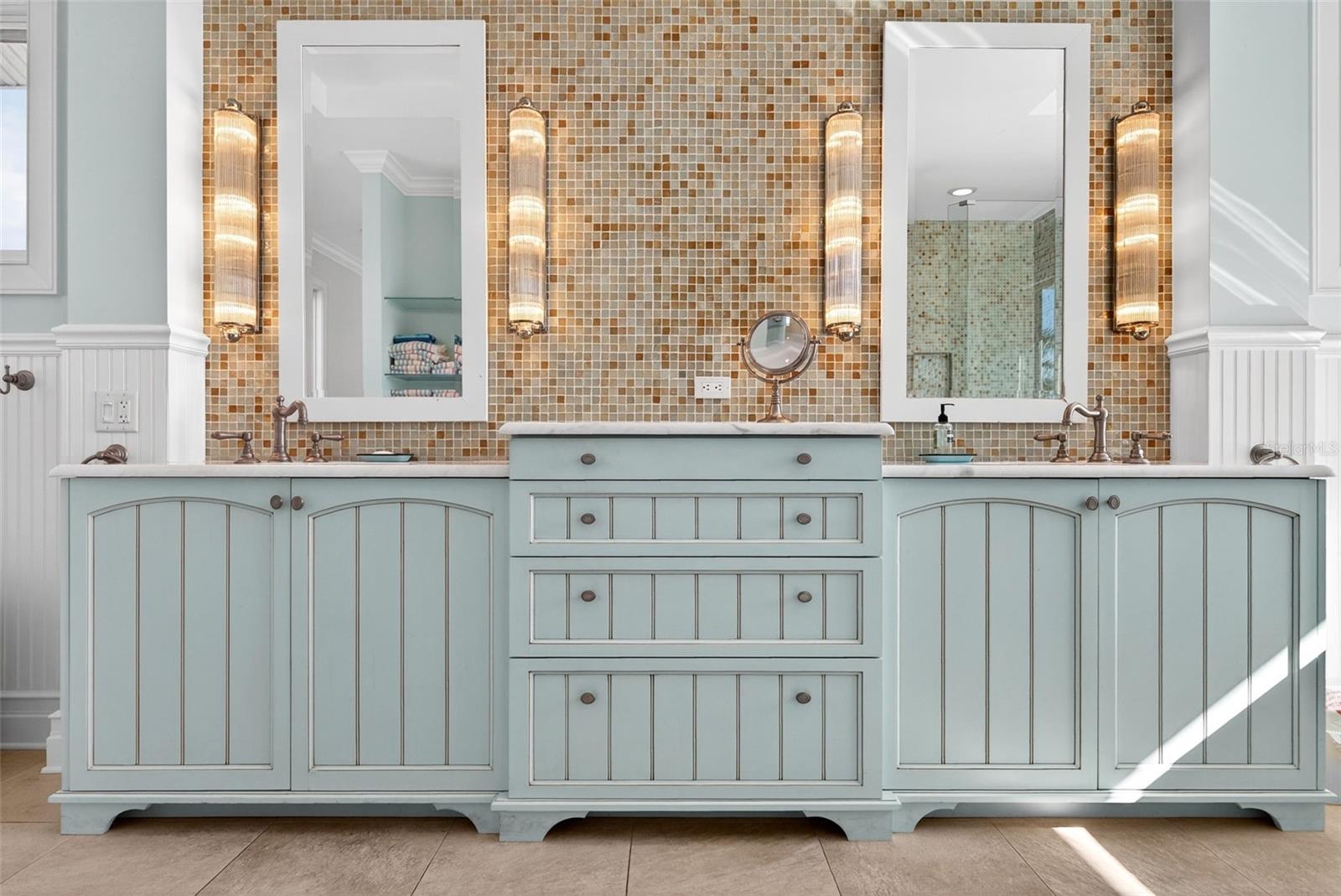 A4676052 Property Photo