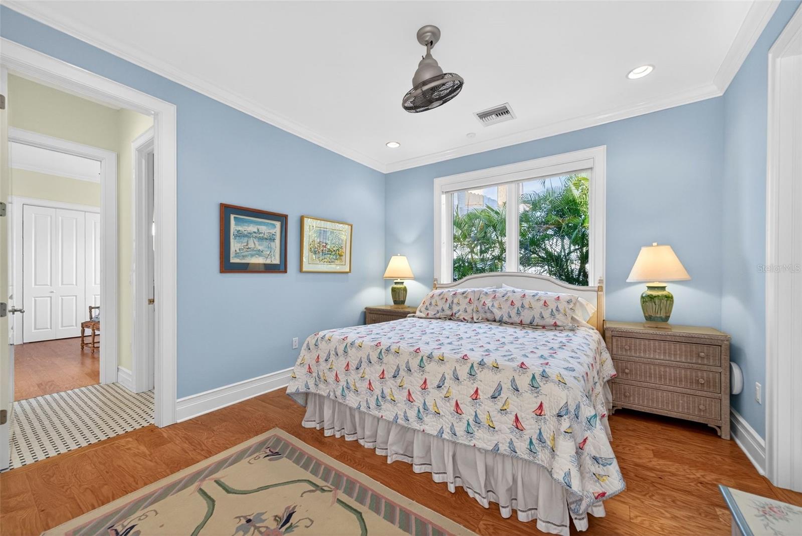 A4676052 Property Photo