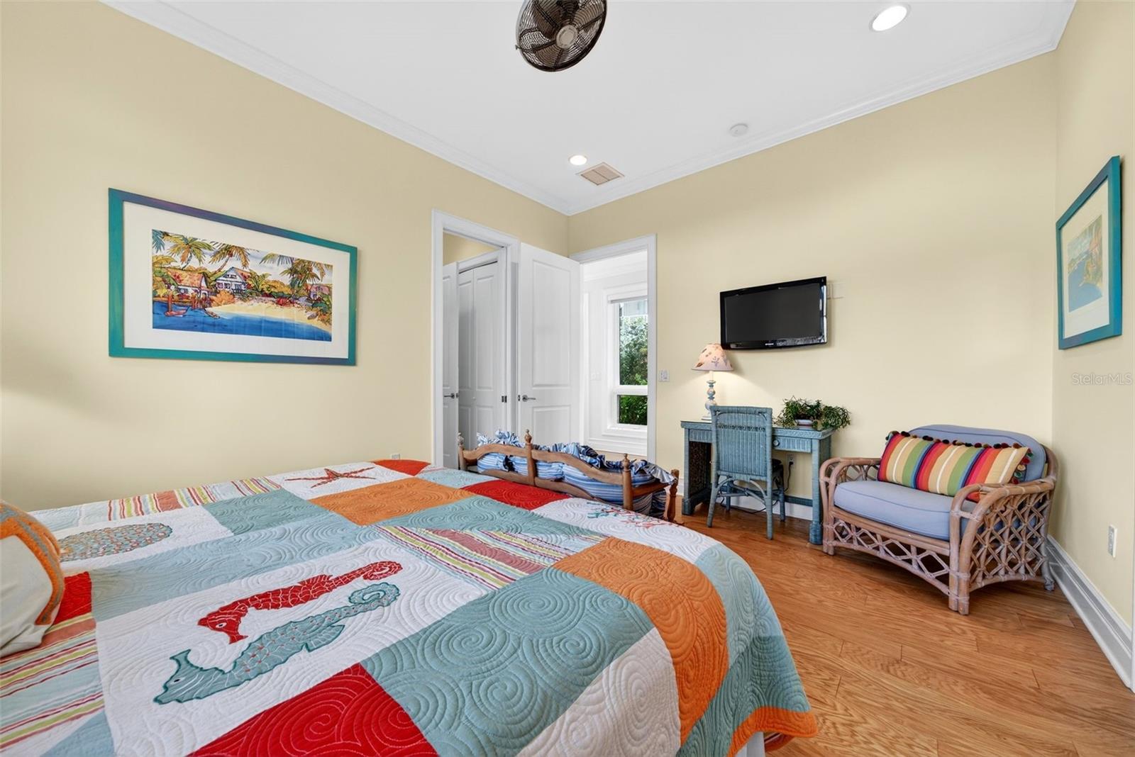 A4676052 Property Photo