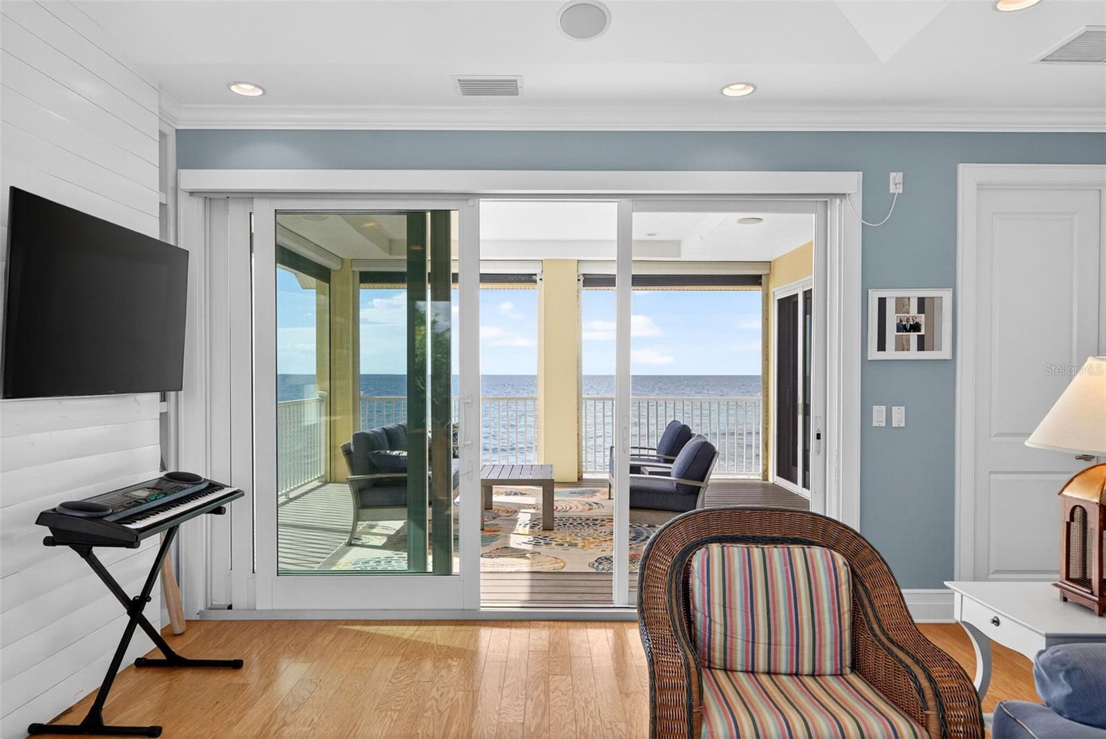 A4676052 Property Photo