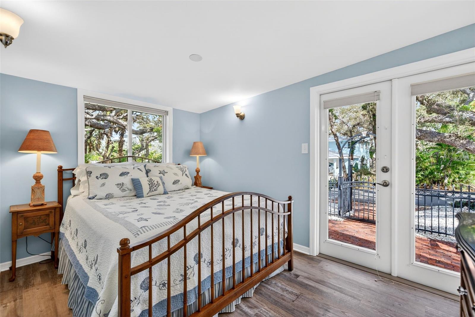 A4676052 Property Photo