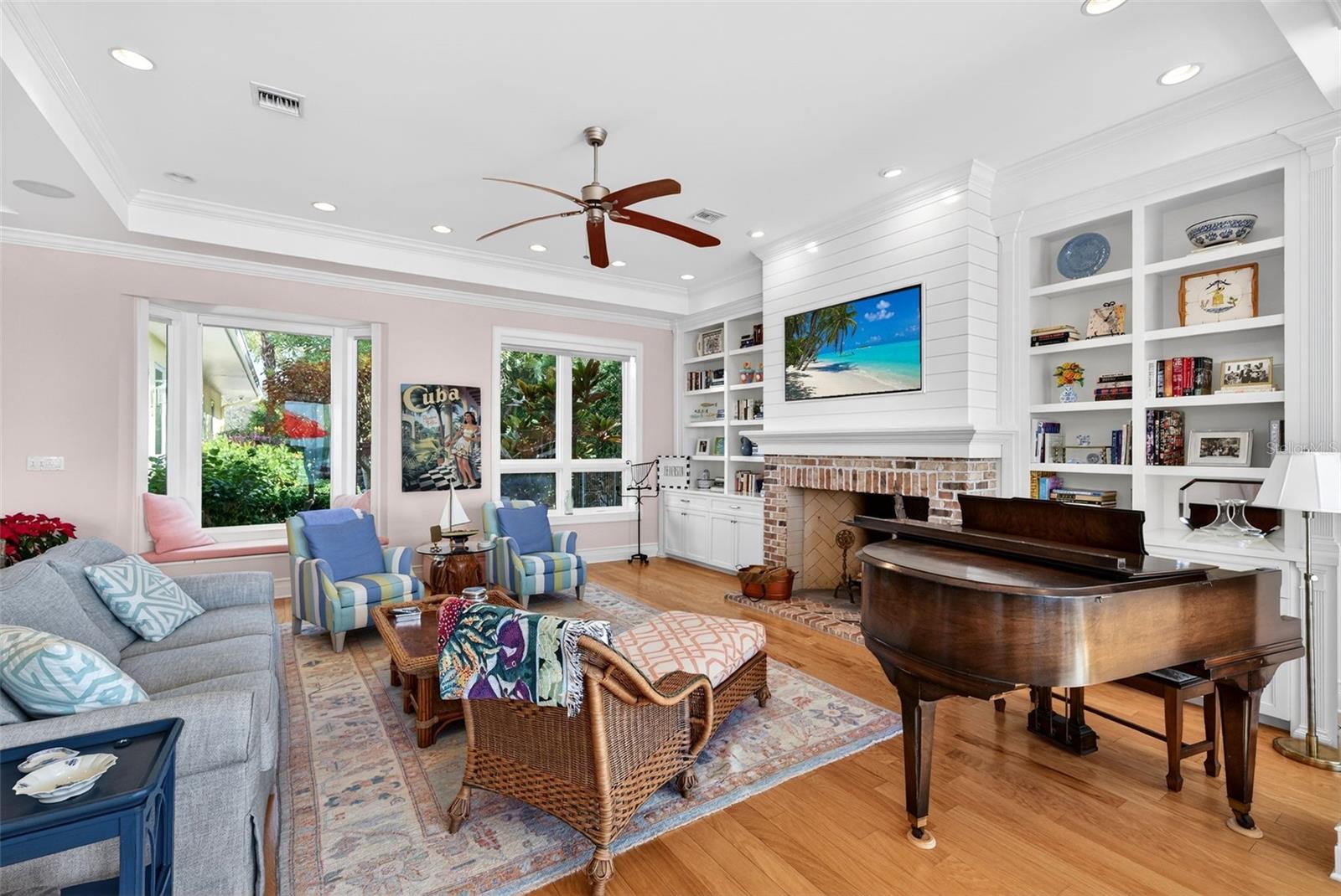 A4676052 Property Photo