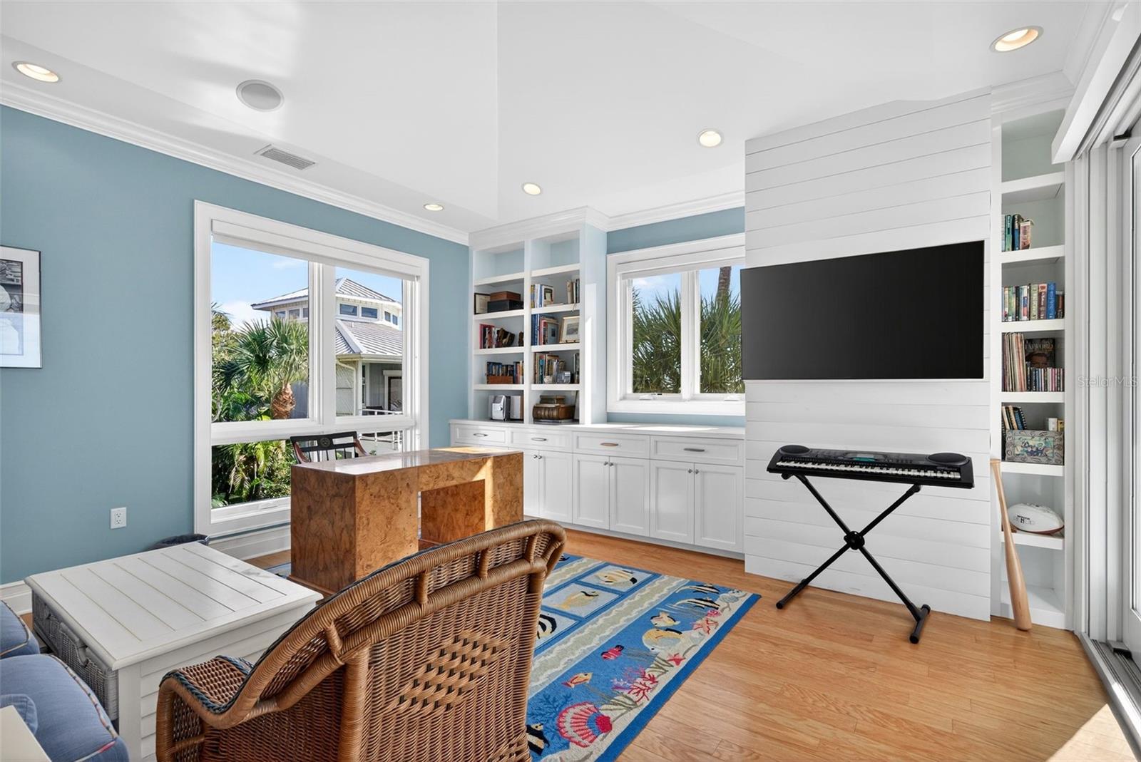 A4676052 Property Photo