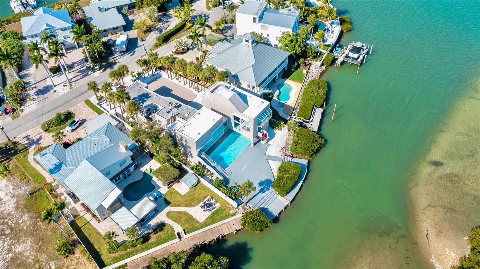 N6142032 Property Photo