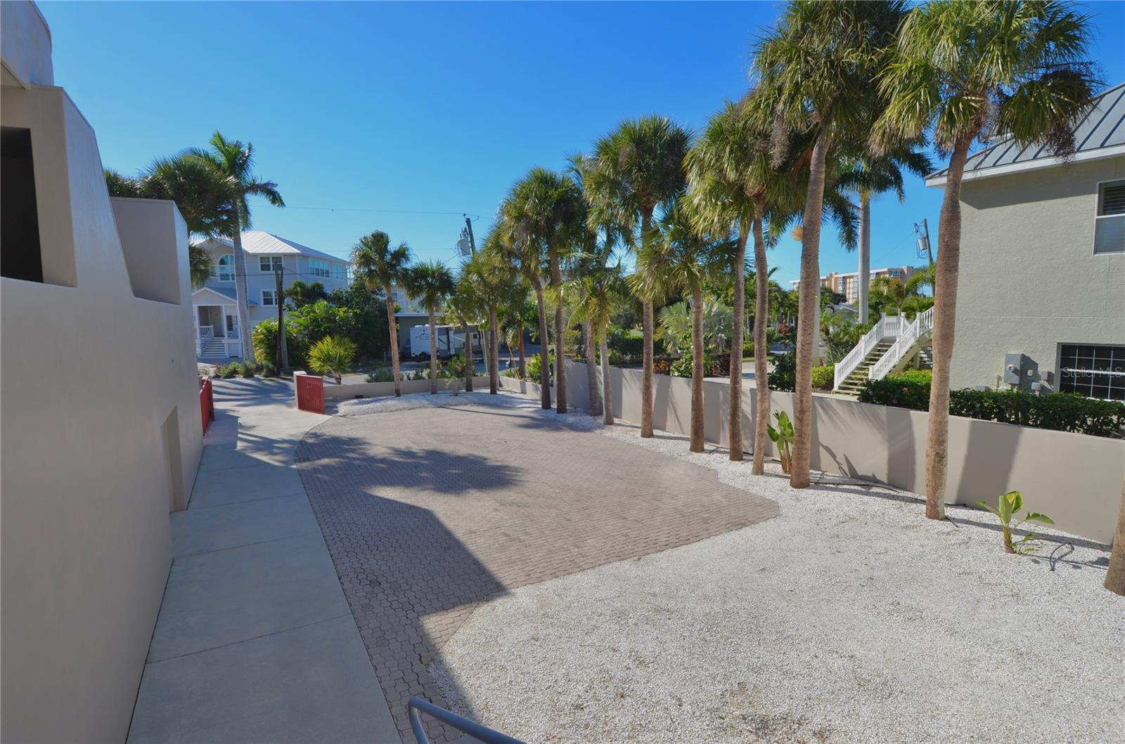 N6142032 Property Photo