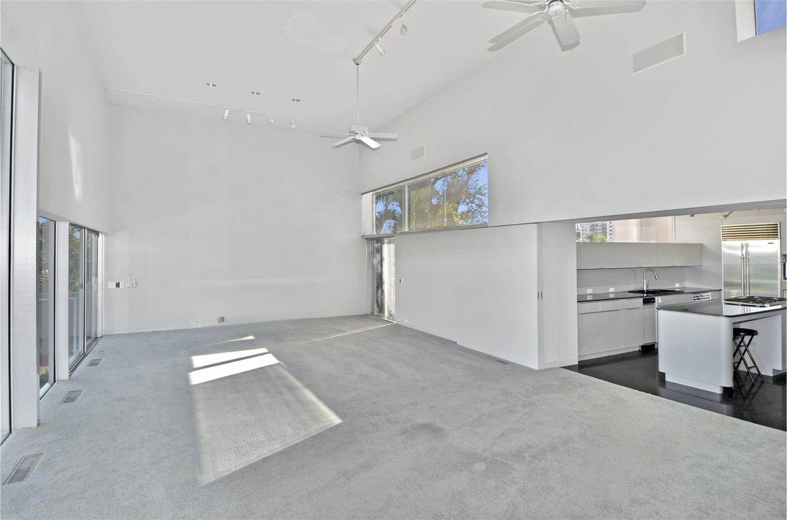 N6142032 Property Photo