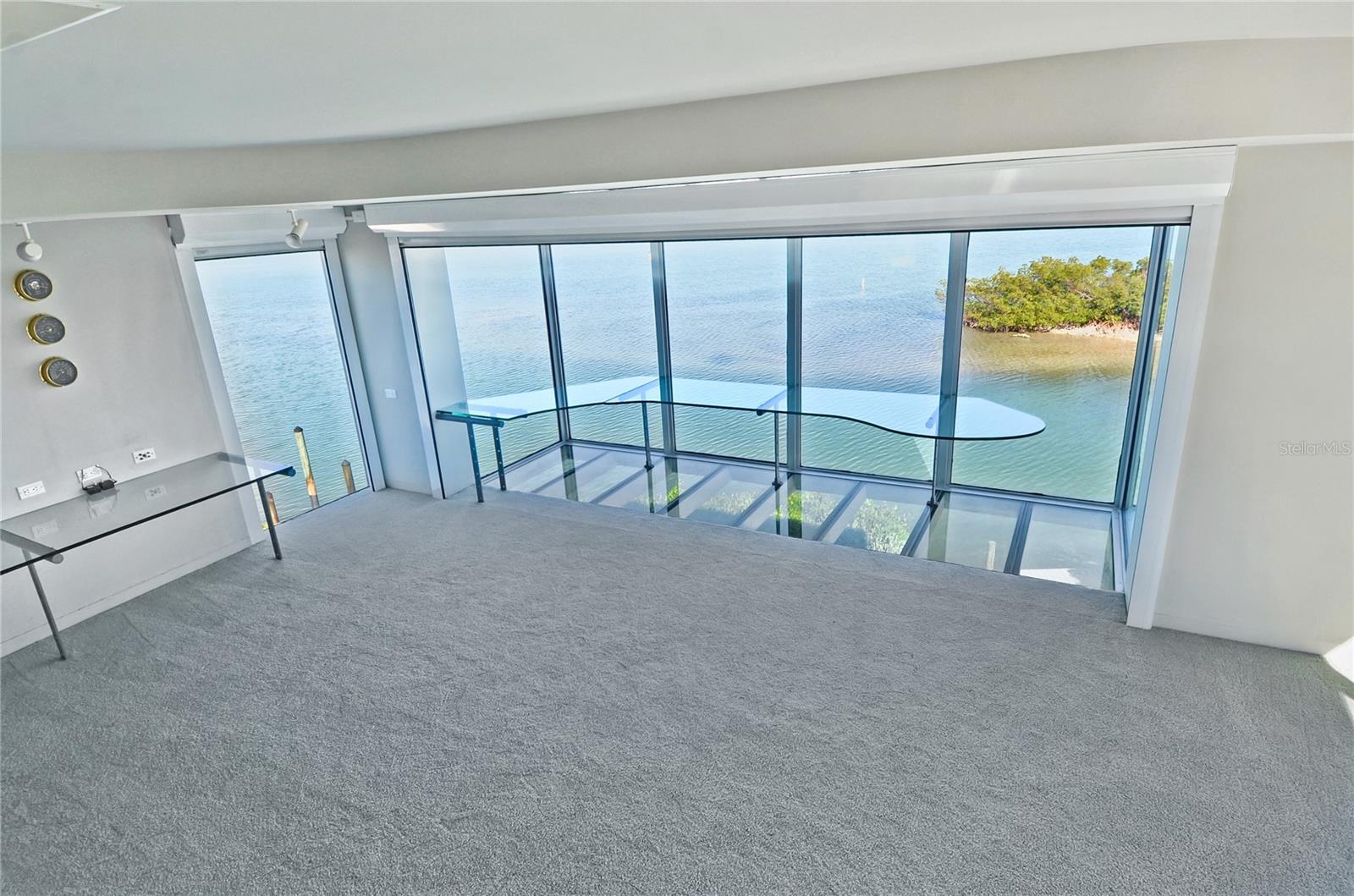 N6142032 Property Photo