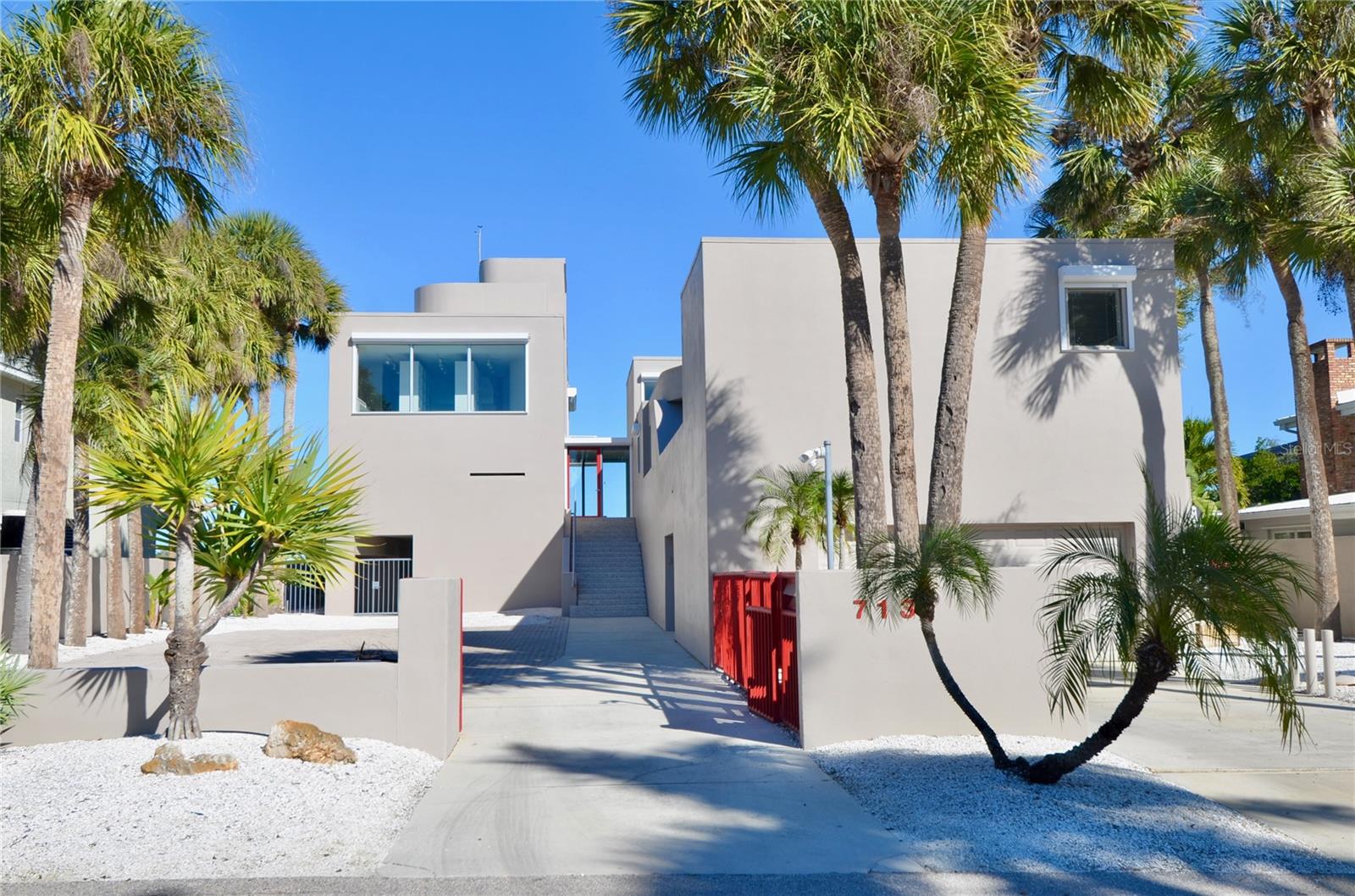 N6142032 Property Photo