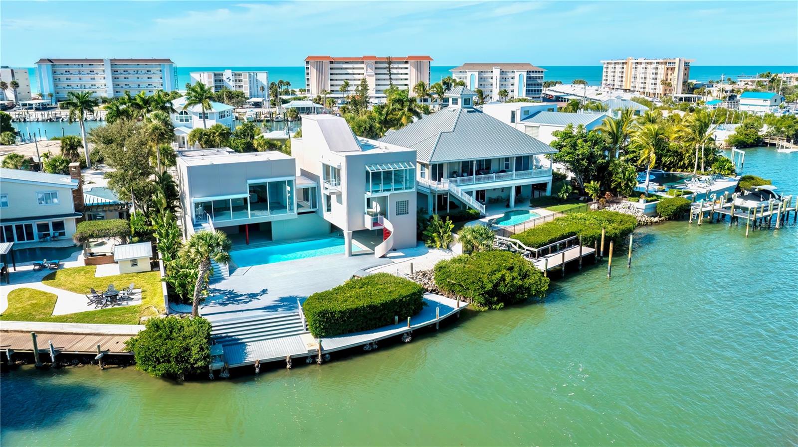 N6142032 Property Photo