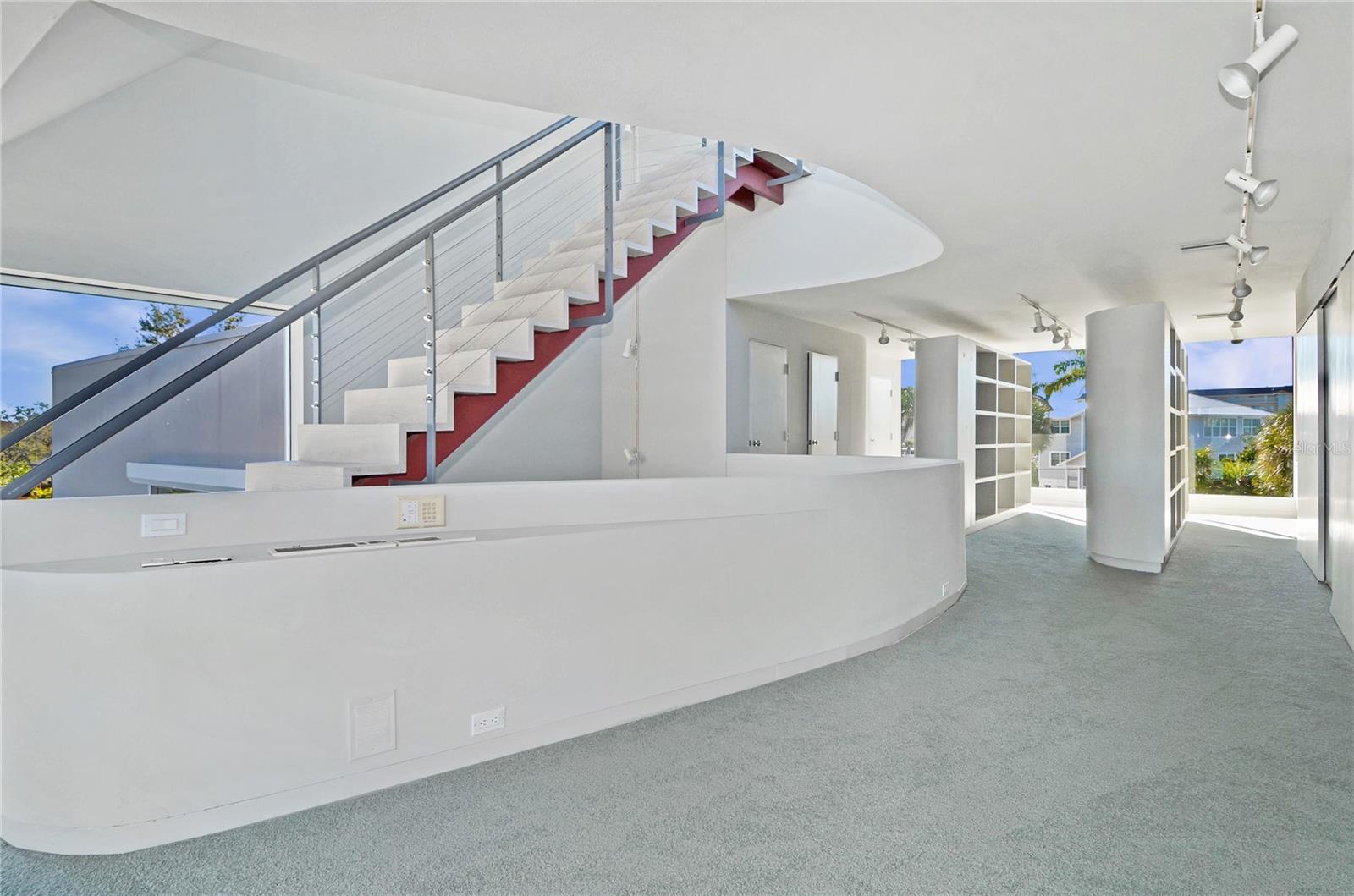 N6142032 Property Photo