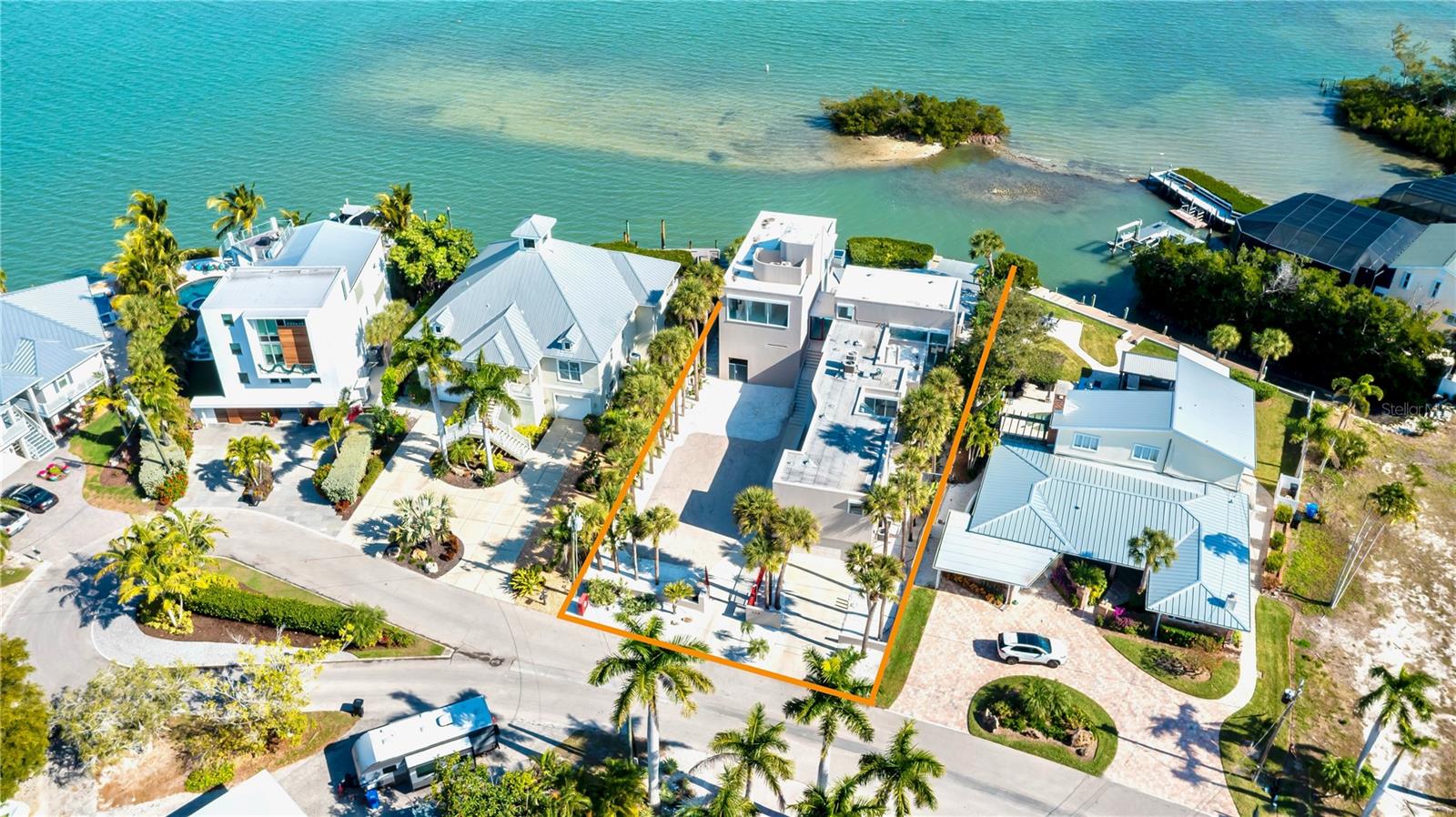 N6142032 Property Photo