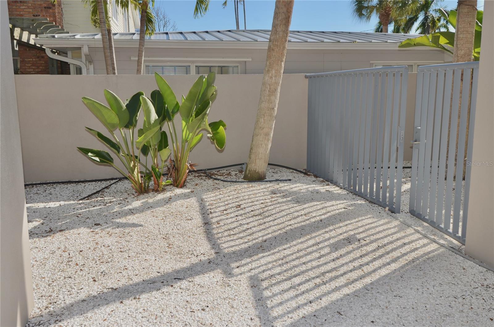 N6142032 Property Photo