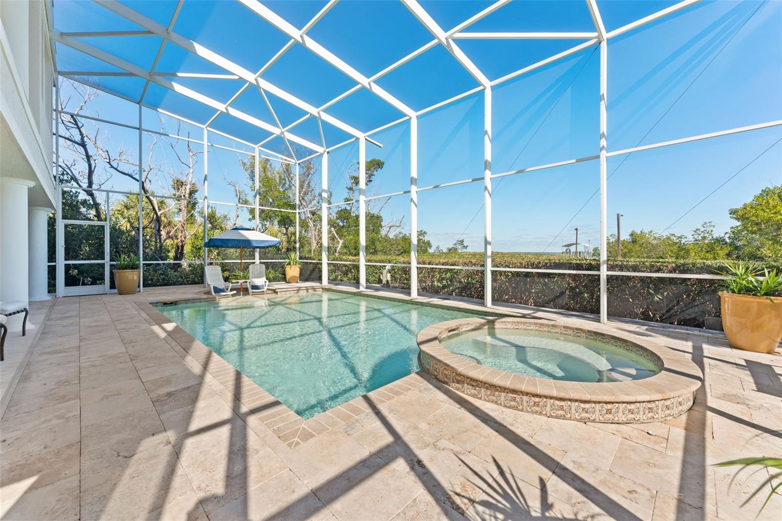 TB8458432 Property Photo