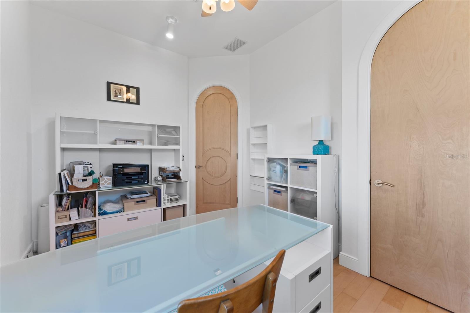 TB8458432 Property Photo