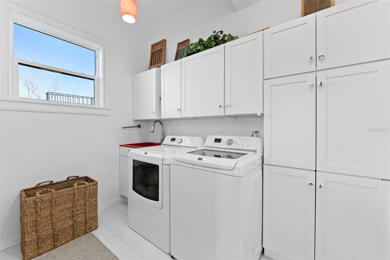 TB8458432 Property Photo