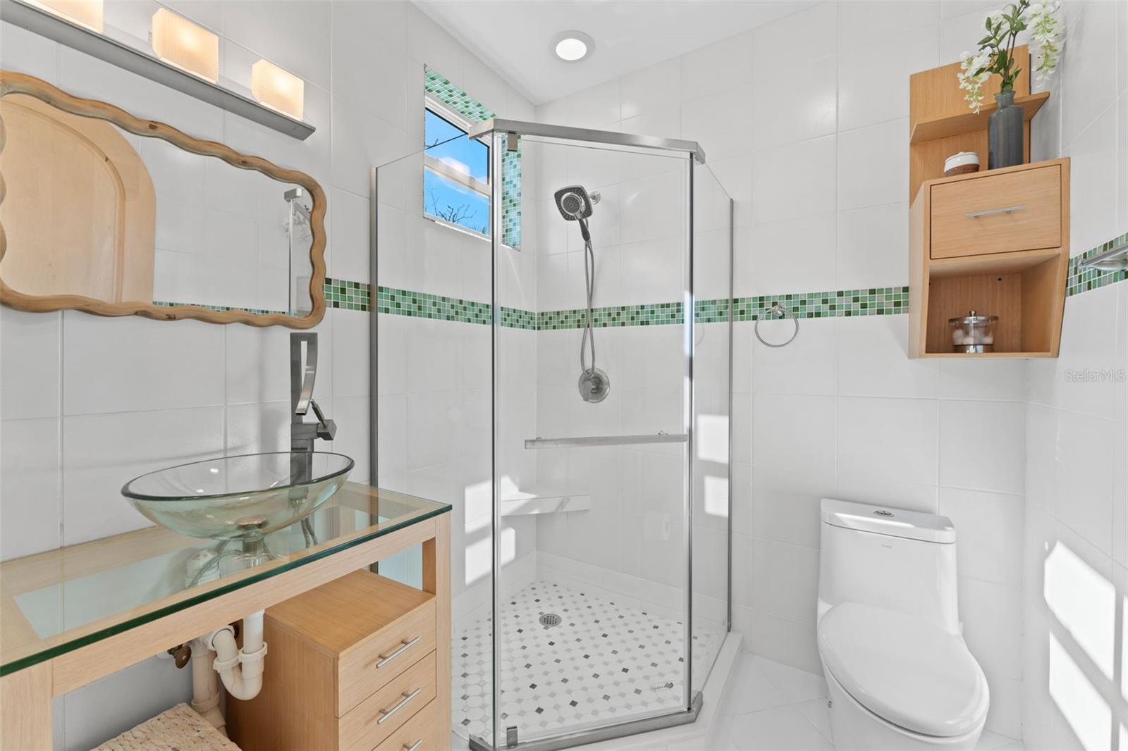 TB8458432 Property Photo