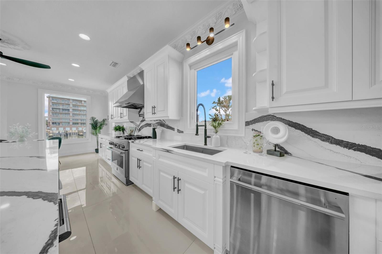 TB8458455 Property Photo