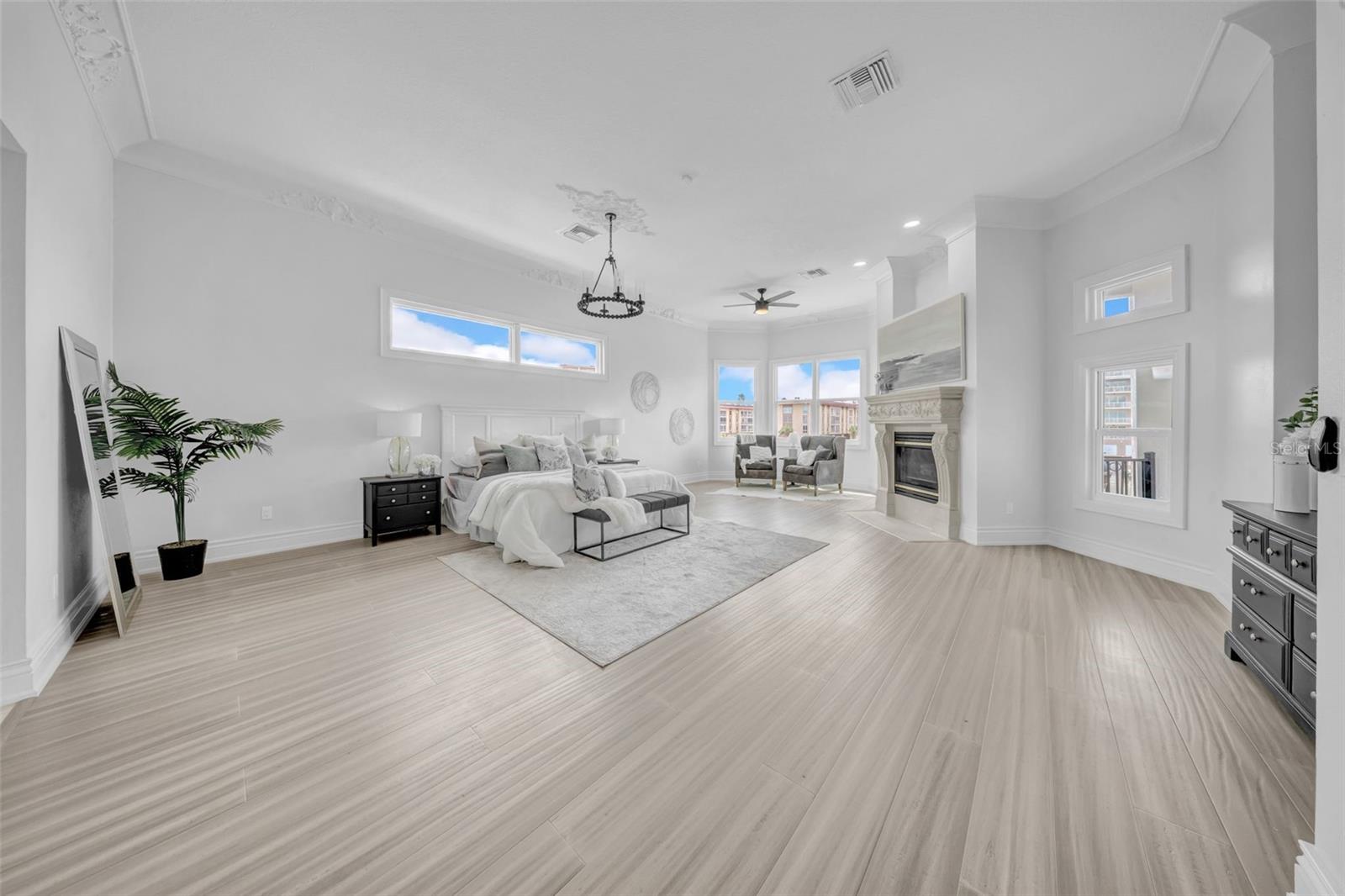 TB8458455 Property Photo