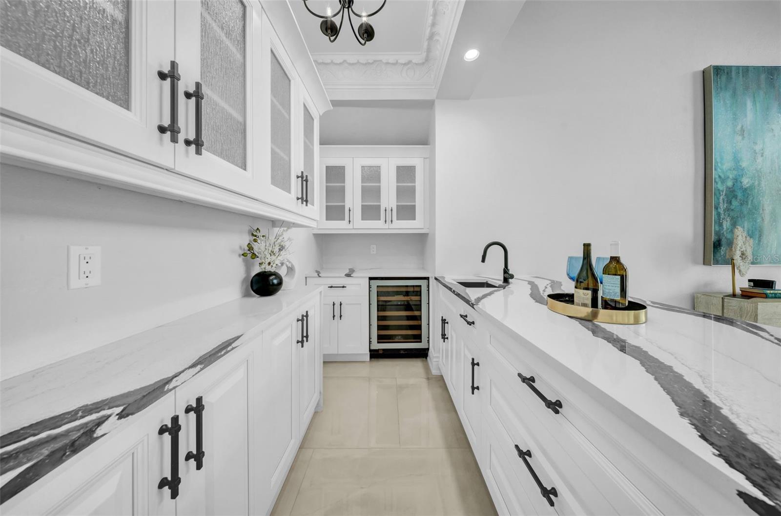 TB8458455 Property Photo