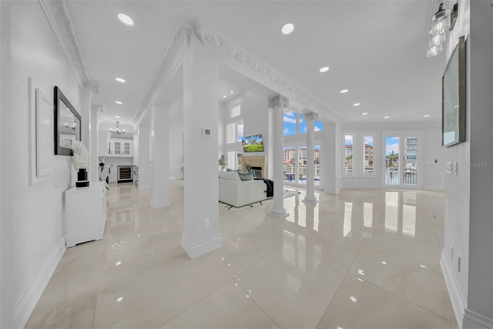 TB8458455 Property Photo