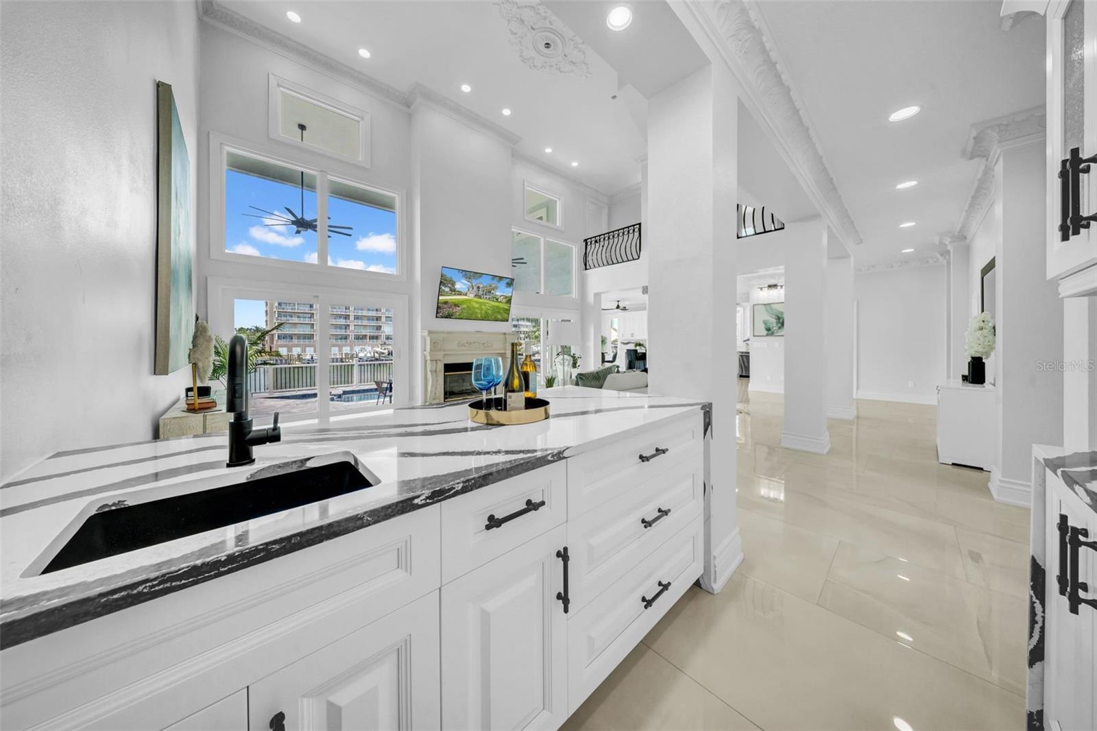 TB8458455 Property Photo